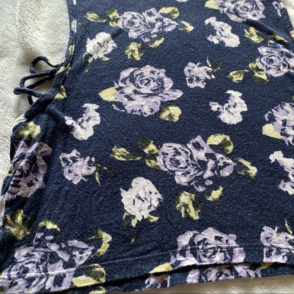 LA Hearts Floral Strappy Muscle Tank, Small - Picture 3 of 10